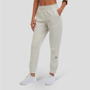 NWT’s Lululemon Brushed Softstreme Ribbed High-Rise Jogger